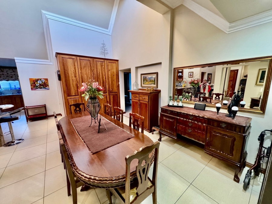 3 Bedroom Property for Sale in Van Der Hoff Park North West